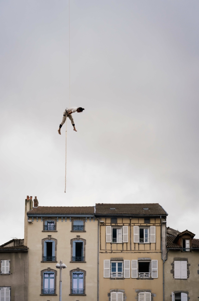 SU:M breath, spectacle du collectif coréen A PERSONS, présent