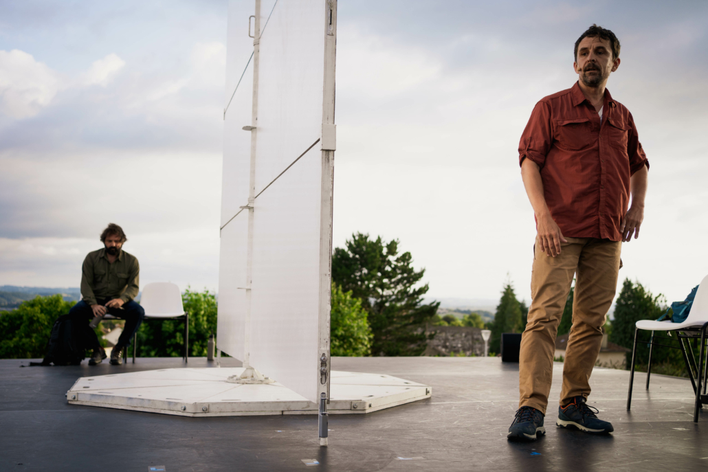 Une ombre vorace, spectacle de Mariano Pensotti Grupo Marea, pr